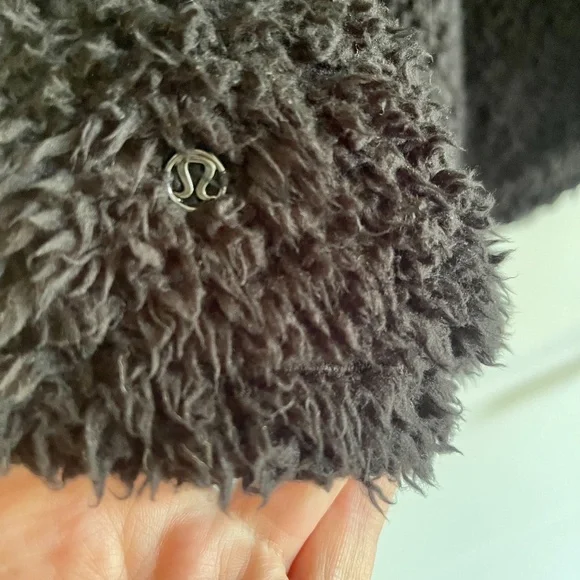 Lululemon ๐ Warmth Restore Sherpa Pullover - Picture 9 of 9